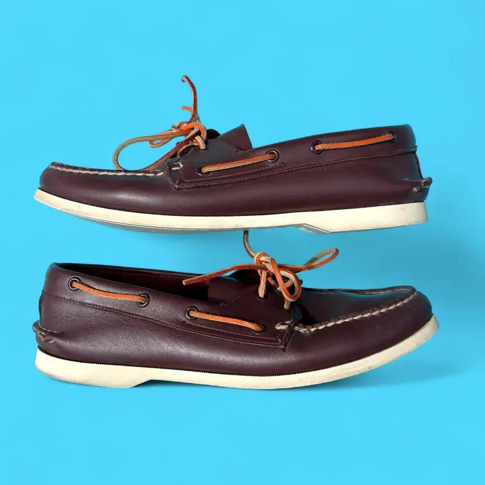 60s Sperry top slide quality leather boat shoes w/ anti-slip rubber sole
